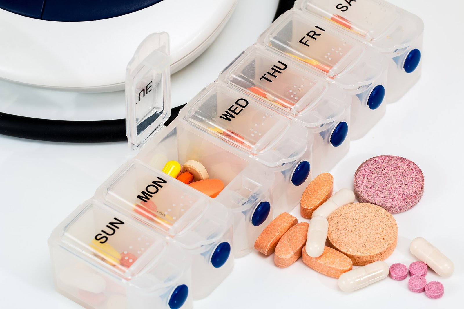 Bottle of chondroitin sulfate 1200mg capsules from bovine cartilage
