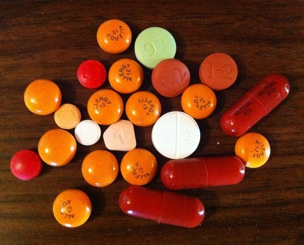 Bottle of red clover isoflavones 40mg capsules from Trifolium pratense